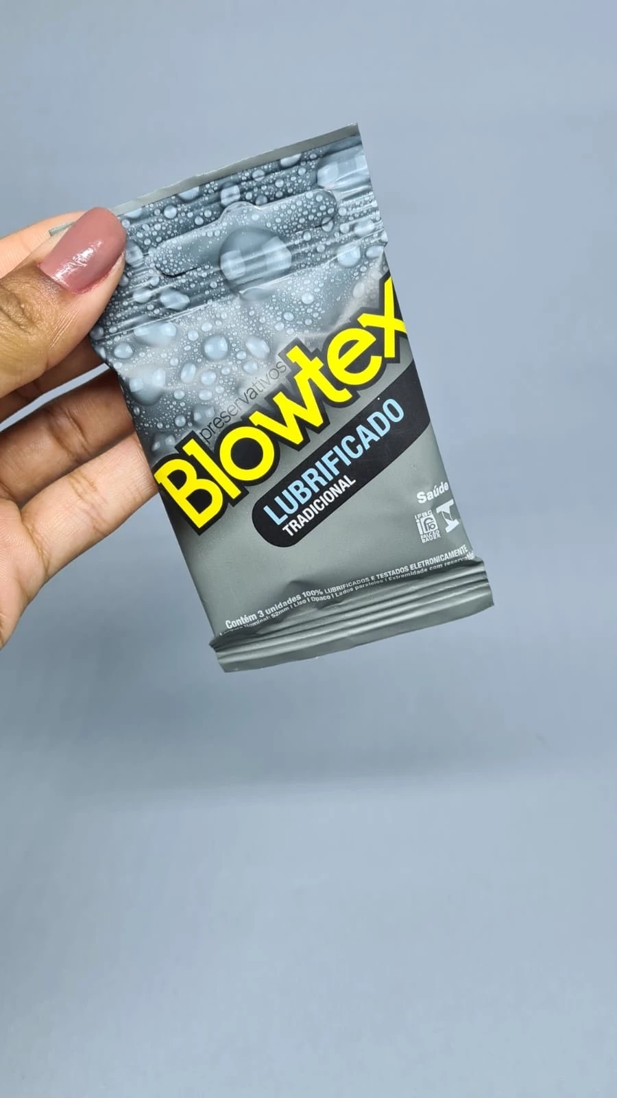 Preservativo Blowtex Lubrificado Tradicional com 03 Unidades